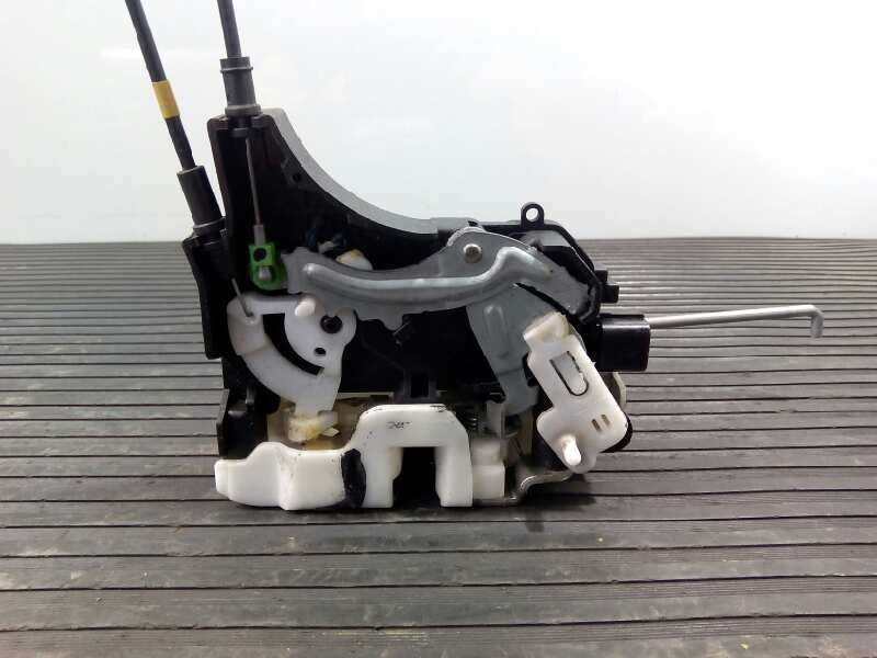 Recambio de cerradura puerta trasera izquierda para mitsubishi outlander (cw0) challenge 4wd referencia OEM IAM   E2-B4-35-1