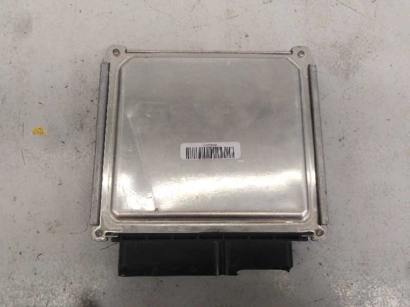 Recambio de centralita motor uce para seat leon (5f1) style referencia OEM IAM 04L907445E 28499989 