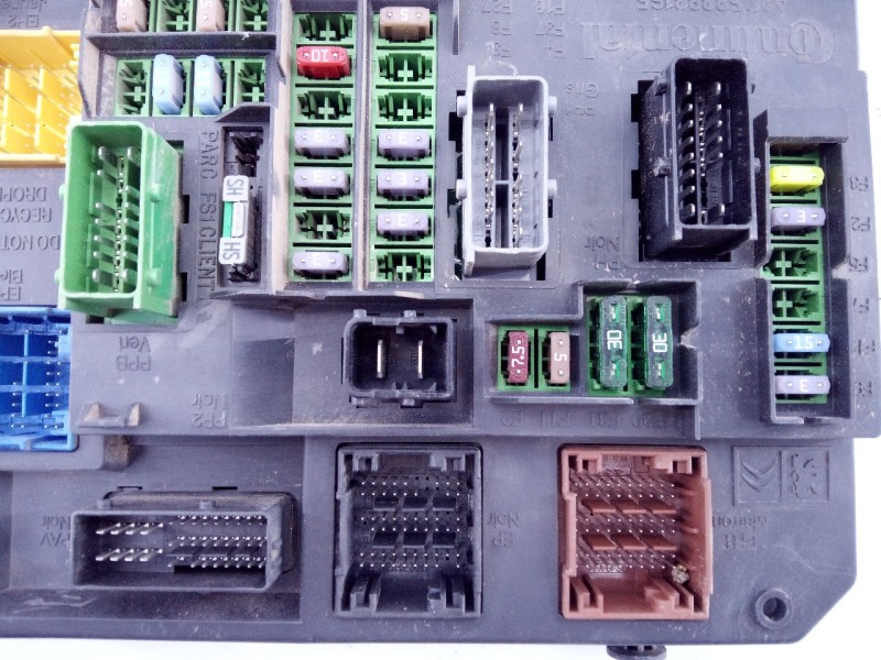 Recambio de caja reles / fusibles para citroën c4 lim. business referencia OEM IAM 966554728000  E3-B2-44-1