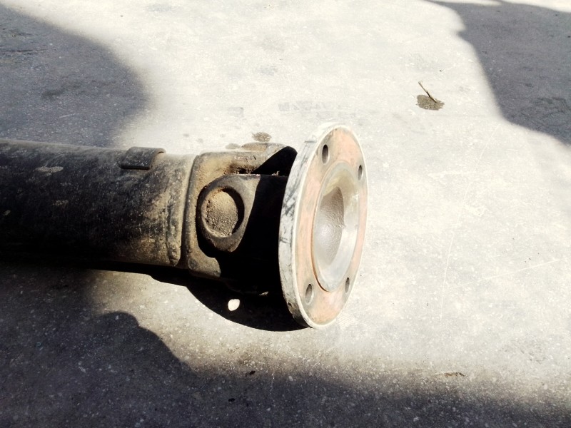 Recambio de transmision central para nissan atlon referencia OEM IAM   P1-A1-65