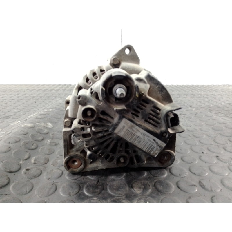 Recambio de alternador para dacia logan ambiance referencia OEM IAM 2543562B TG11C064 P3-A5-9-3