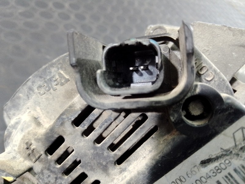 Recambio de alternador para dacia logan ambiance referencia OEM IAM 2543562B TG11C064 P3-A5-9-3