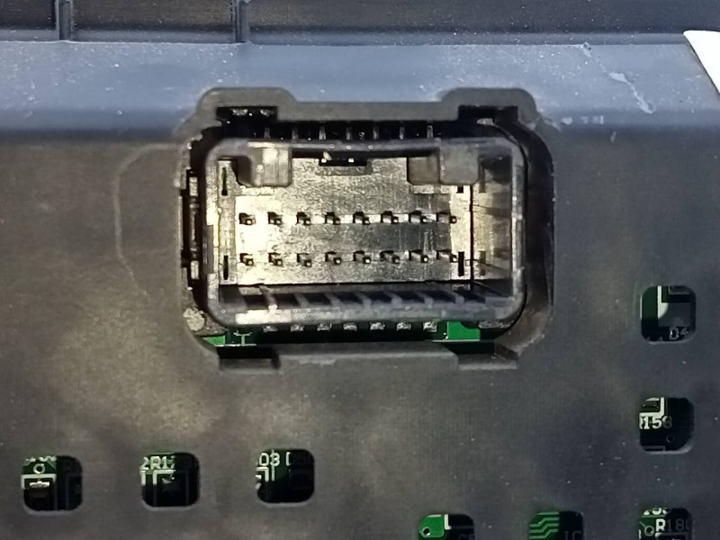 Recambio de cuadro instrumentos para hyundai ix35 classic 2wd referencia OEM IAM 940032Y290  E3-A3-44-3