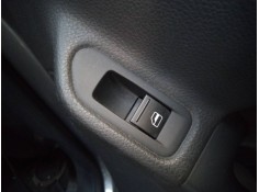 MANDO ELEVALUNAS TRASERO DERECHO 