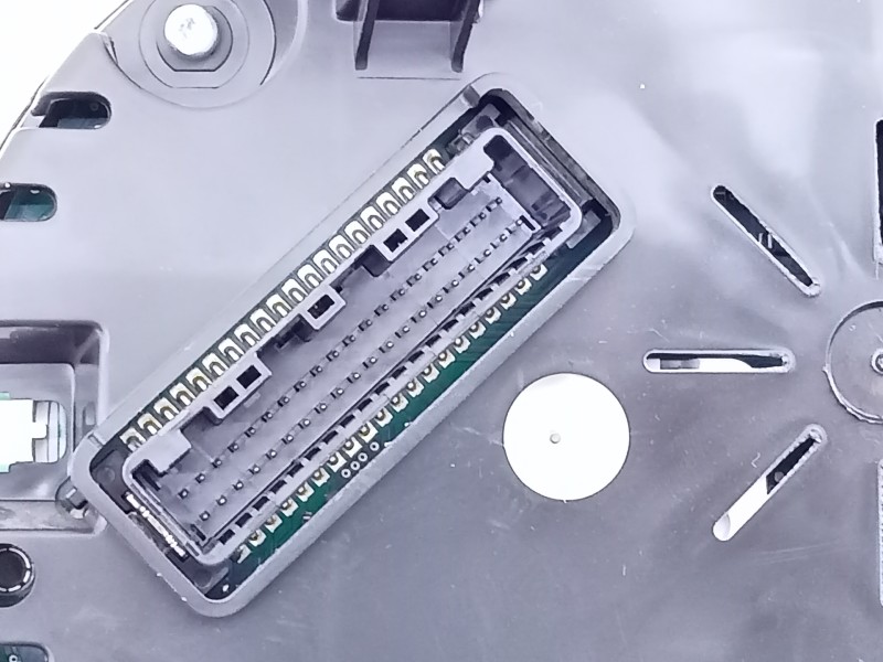 Recambio de cuadro instrumentos para kia cee´d drive referencia OEM IAM 94033A2020  E3-A3-25-4