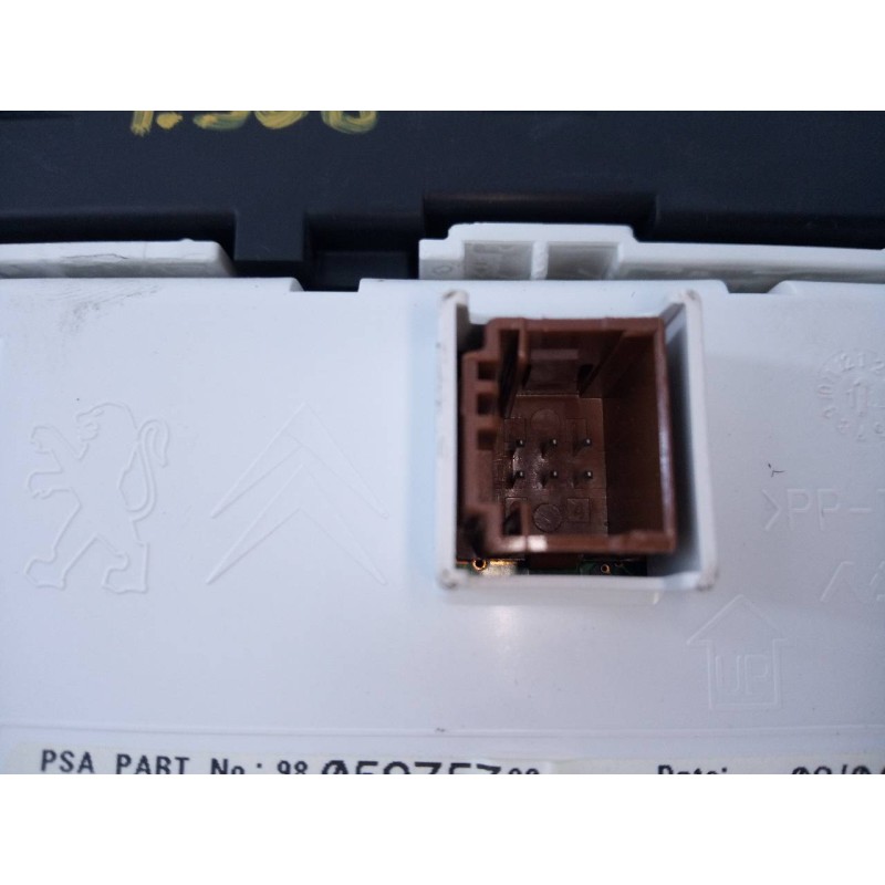Recambio de cuadro instrumentos para peugeot 508 active referencia OEM IAM 9805975780  E3-B2-50-4
