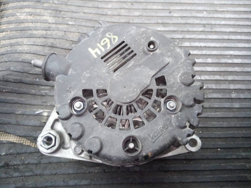 Recambio de alternador para hyundai i40 style referencia OEM IAM 373002A805 2621365 P3-B6-10-1