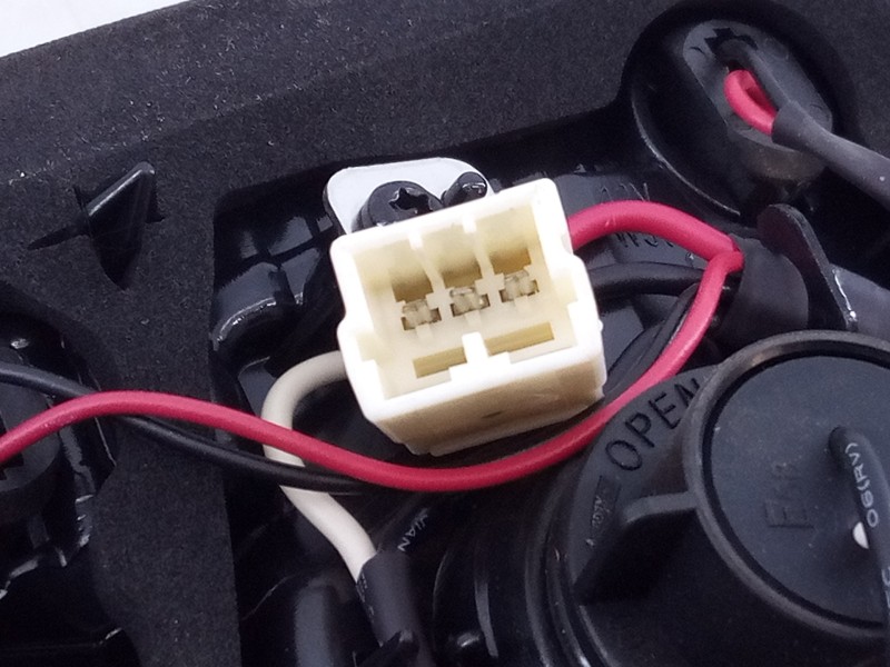 Recambio de piloto trasero izquierdo porton para dr dr5 5.0 suv referencia OEM IAM 605000115AA 61500100 E2-B5-60-2