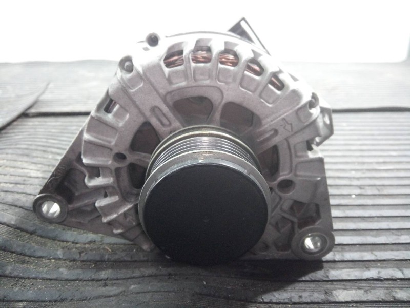 Recambio de alternador para hyundai i40 style referencia OEM IAM 373002A805 2621365 P3-B6-10-1