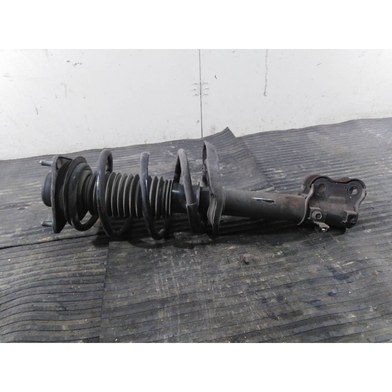 Recambio de amortiguador delantero derecho para hyundai i40 style referencia OEM IAM 546613Z330  P1-B4-25