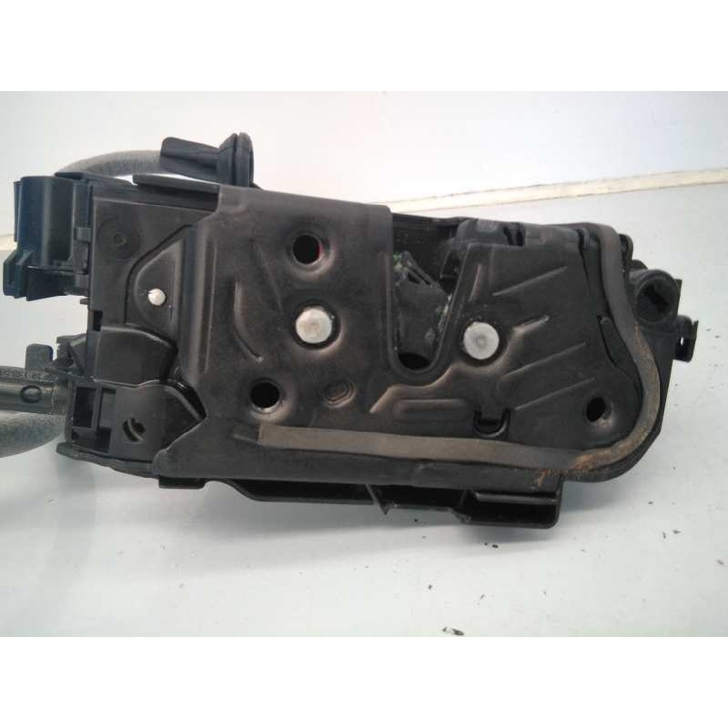 Recambio de cerradura puerta delantera derecha para volkswagen passat lim. (3g2) r-line exclusive bmt referencia OEM IAM 3Q08856