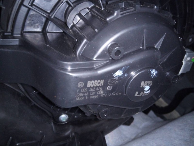 Recambio de ventilador calefaccion para kia cee´d drive referencia OEM IAM F00S3B2474  