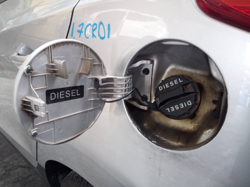 Recambio de tapa exterior combustible para hyundai ix35 classic 2wd referencia OEM IAM   