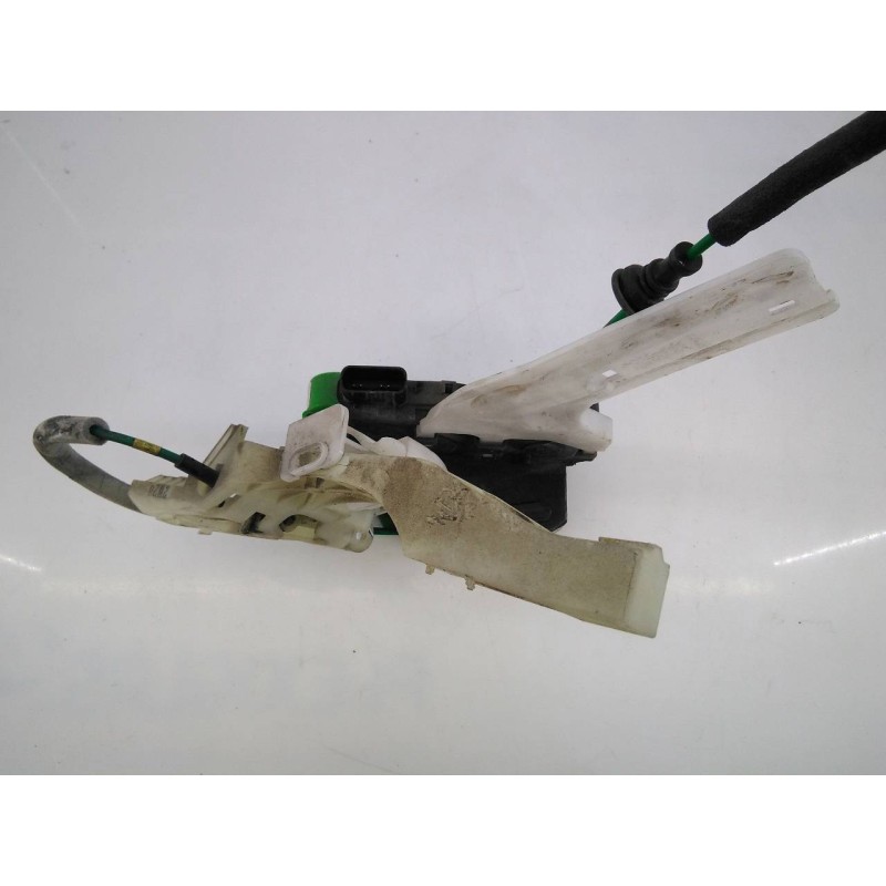 Recambio de cerradura puerta trasera derecha para hyundai i40 style referencia OEM IAM 814203Z000  E2-B5-8-2