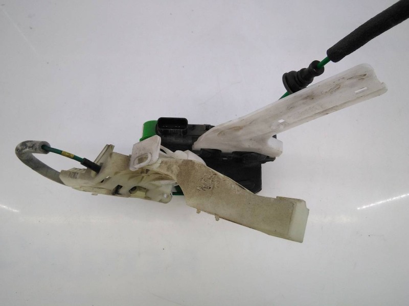 Recambio de cerradura puerta trasera derecha para hyundai i40 style referencia OEM IAM 814203Z000  E2-B5-8-2