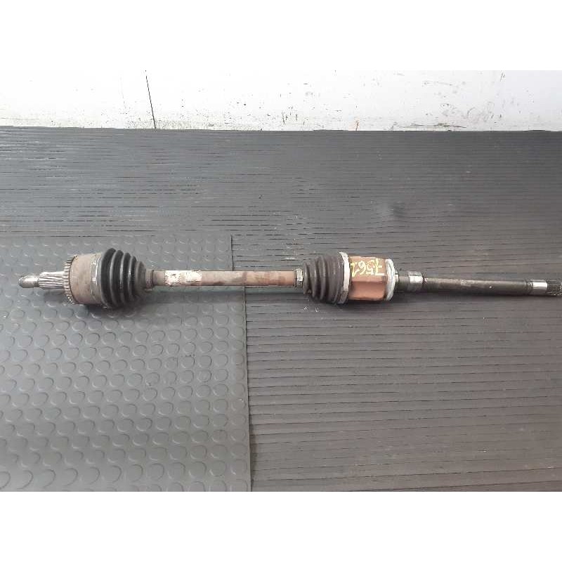 Recambio de transmision delantera derecha para land rover discovery 4 tdv6 se referencia OEM IAM   P1-A6-41