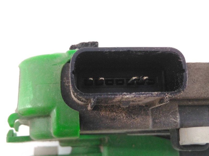 Recambio de cerradura puerta trasera derecha para hyundai i40 style referencia OEM IAM 814203Z000  E2-B5-8-2