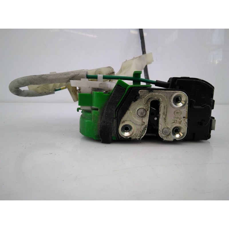 Recambio de cerradura puerta trasera derecha para hyundai i40 style referencia OEM IAM 814203Z000  E2-B5-8-2