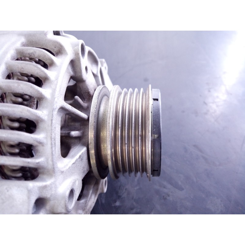 Recambio de alternador para kia cee´d drive referencia OEM IAM 373002A750  P3-B5-9-1