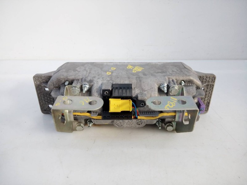 Recambio de airbag delantero derecho para audi a6 berlina (4f2) 2.7 tdi referencia OEM IAM 4F1880204H  E1-B6-35-1