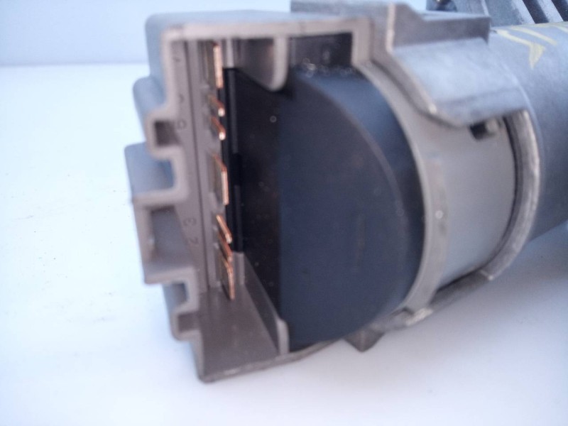 Recambio de antirrobo para ford ka+ white edition referencia OEM IAM   E2-B3-3-1