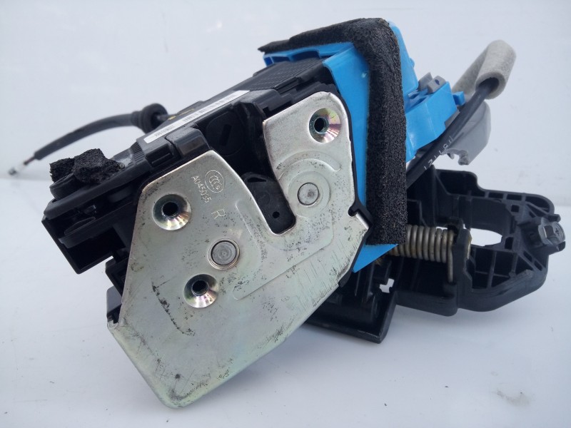 Recambio de cerradura puerta trasera derecha para kia cee´d drive referencia OEM IAM 81420A2300LLH  E2-B5-20-2