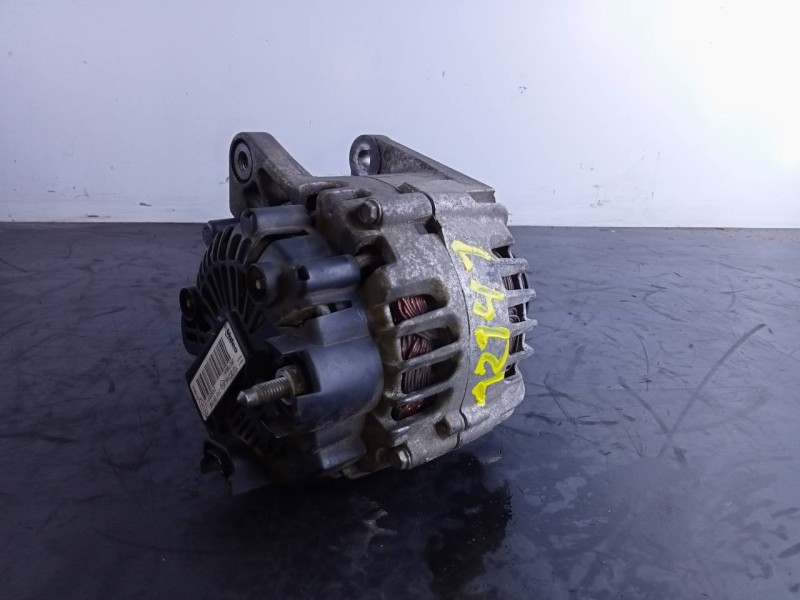 Recambio de alternador para dacia duster ambiance 4x2 referencia OEM IAM 231003831R TG12C094 P3-A5-24-3