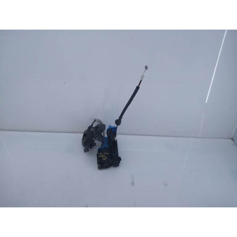 Recambio de cerradura puerta trasera derecha para kia cee´d drive referencia OEM IAM 81420A2300LLH  E2-B5-20-2