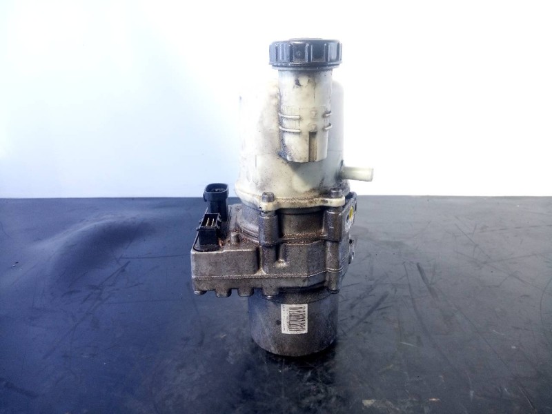 Recambio de bomba direccion para dacia duster ambiance 4x2 referencia OEM IAM V29004468N  P3-B4-7-3