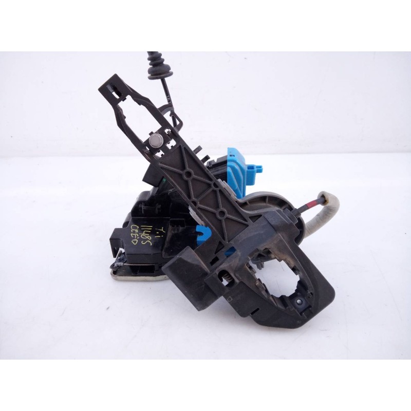 Recambio de cerradura puerta trasera izquierda para kia cee´d drive referencia OEM IAM 81410A2300LL1  E2-B5-55-1