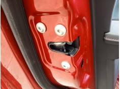 CERRADURA PUERTA TRASERA IZQUIERDA 