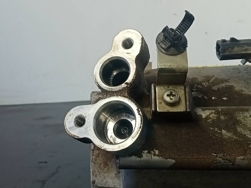 Recambio de compresor aire acondicionado para dacia dokker essential referencia OEM IAM 926005727R  P3-B2-19-4