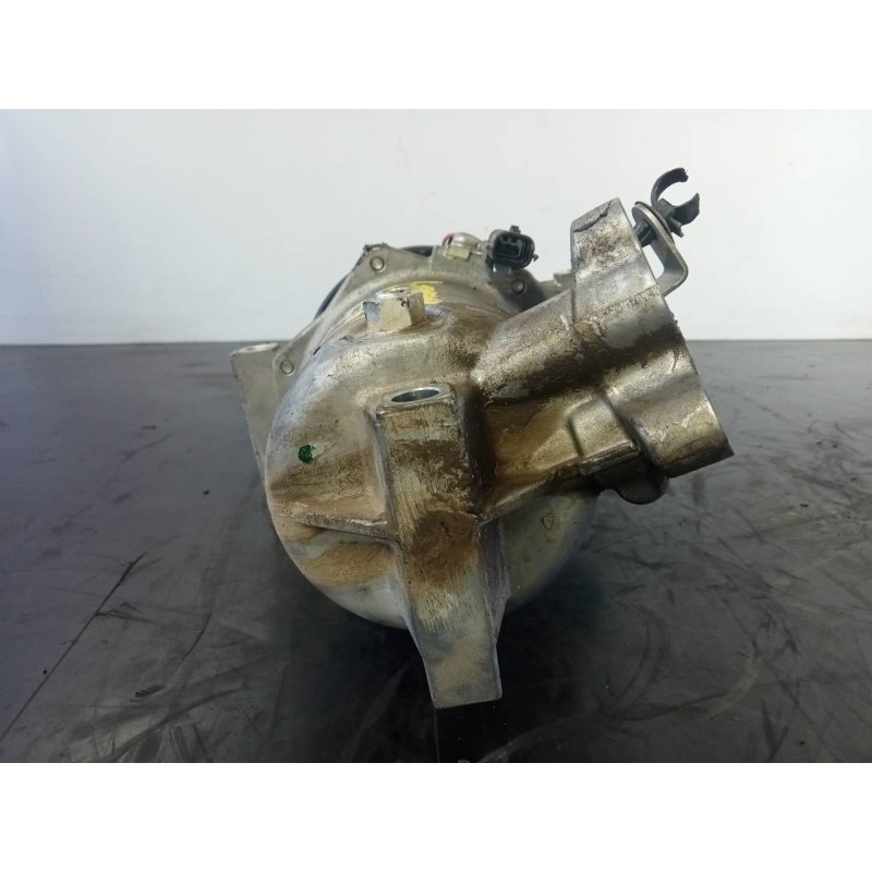 Recambio de compresor aire acondicionado para dacia dokker essential referencia OEM IAM 926005727R  P3-B2-19-4
