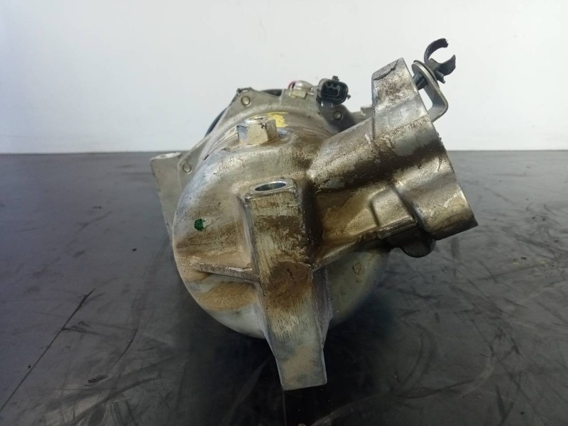 Recambio de compresor aire acondicionado para dacia dokker essential referencia OEM IAM 926005727R  P3-B2-19-4