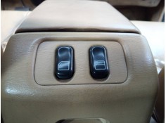 MANDO ELEVALUNAS TRASERO DERECHO 