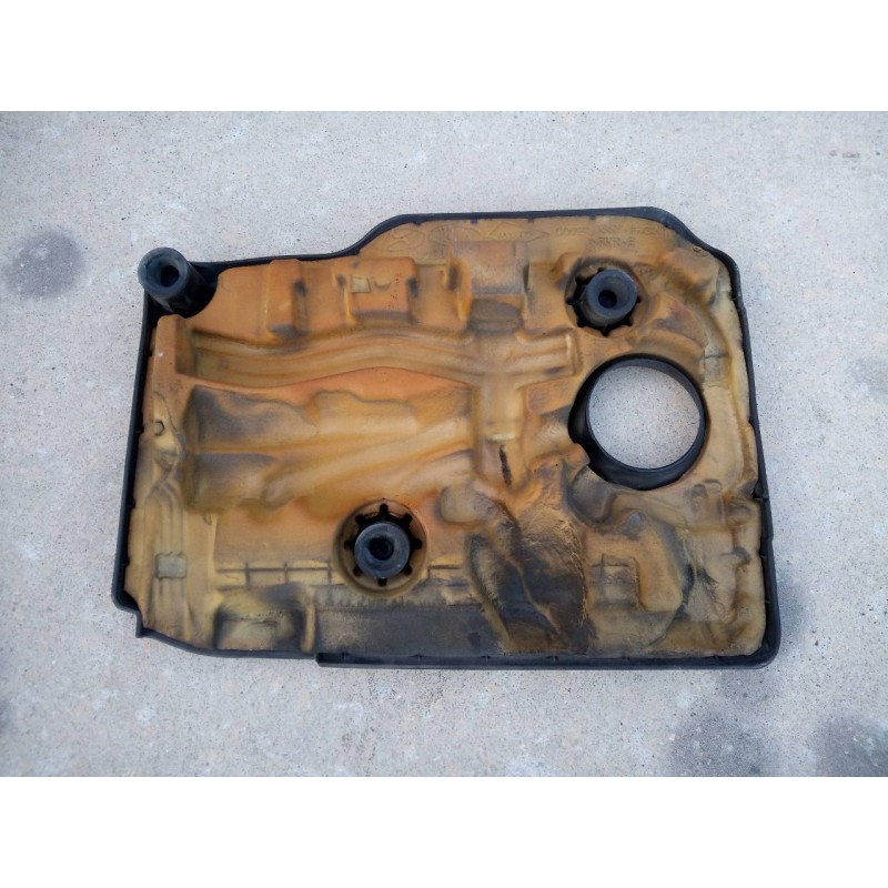 Recambio de tapa motor para kia cee´d drive referencia OEM IAM   