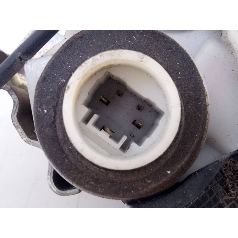Recambio de cerradura puerta trasera izquierda para toyota prius (nhw30) plug-in hybrid advance referencia OEM IAM   E2-B4-60-2