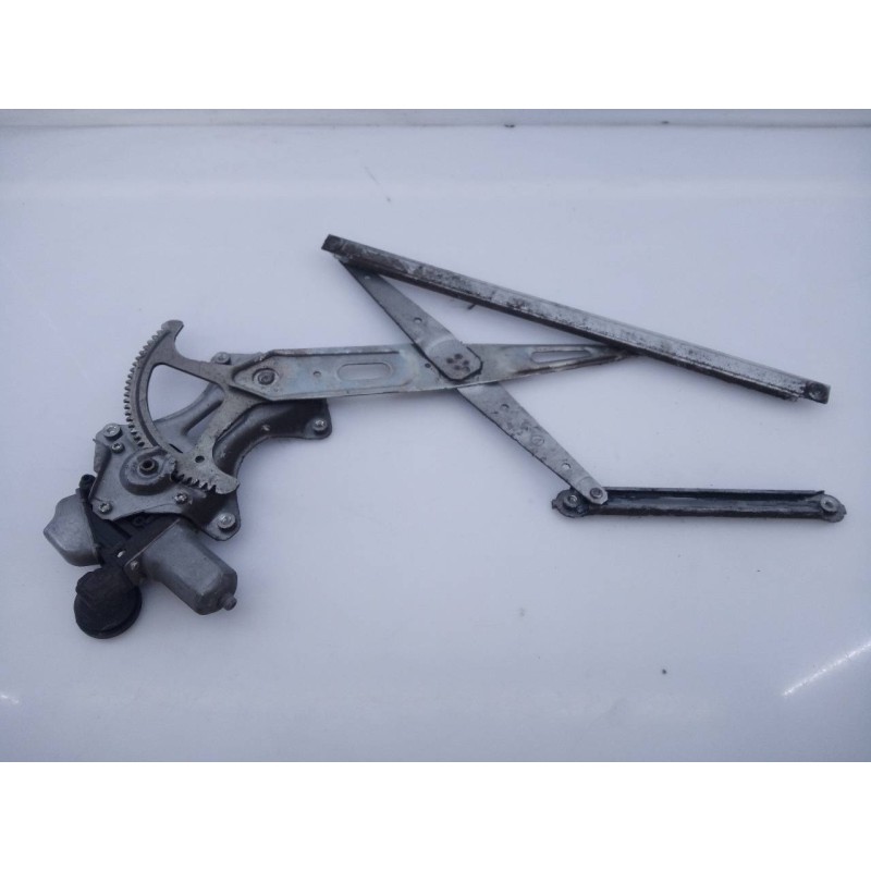 Recambio de elevalunas trasero derecho para toyota prius (nhw30) plug-in hybrid advance referencia OEM IAM 8571047130 T720106202