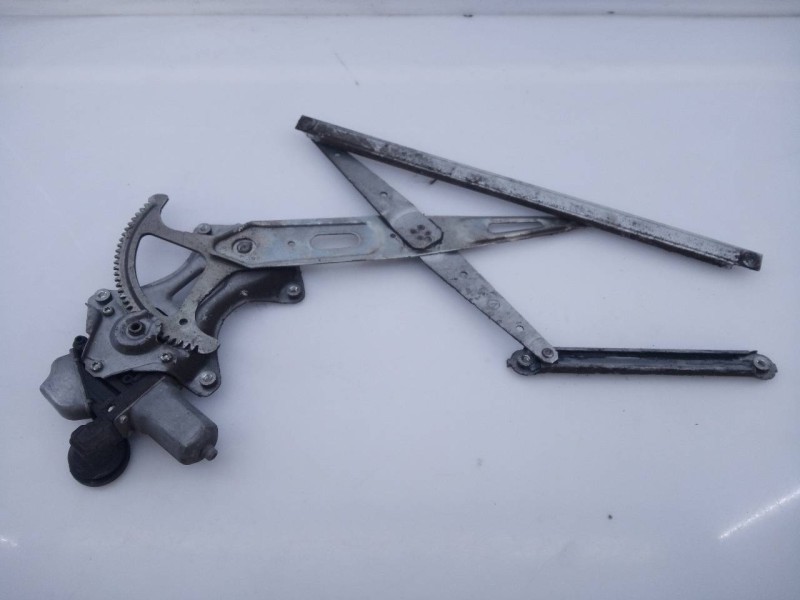 Recambio de elevalunas trasero derecho para toyota prius (nhw30) plug-in hybrid advance referencia OEM IAM 8571047130 T720106202