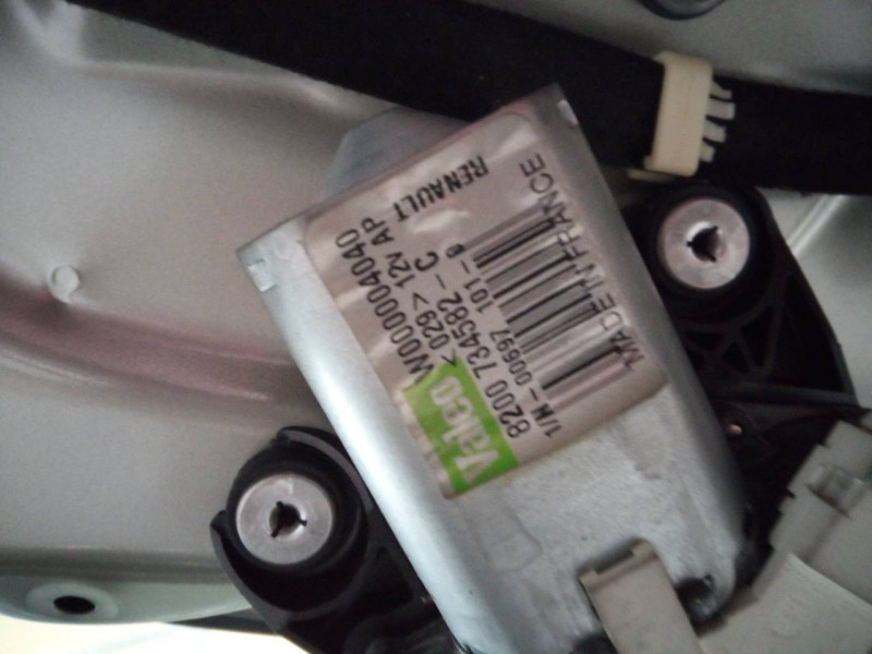 Recambio de motor limpia trasero para dacia duster ambiance 4x2 referencia OEM IAM 8200734582  