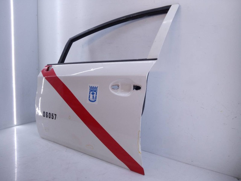Recambio de puerta delantera izquierda para toyota prius (nhw30) plug-in hybrid advance referencia OEM IAM   E5-B3-2