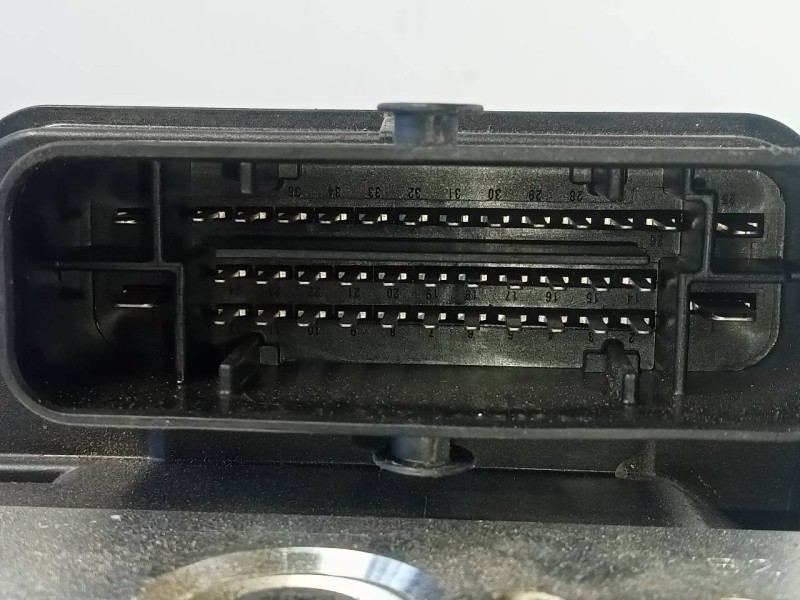 Recambio de abs para dacia sandero iii stepaway referencia OEM IAM 476604105R 28517155083 P3-B8-24-2