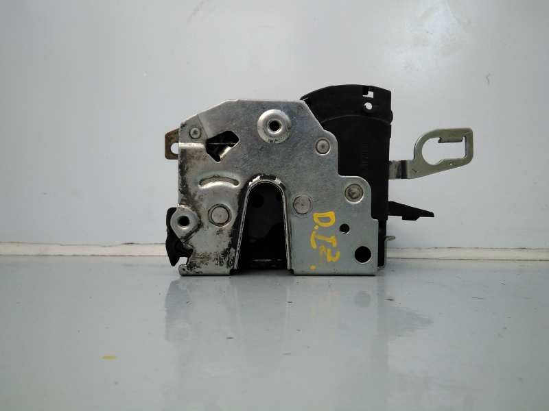 Recambio de cerradura puerta delantera izquierda para bmw serie 3 berlina (e36) referencia OEM IAM 8122417  E1-A3-19-1