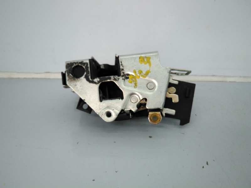 Recambio de cerradura puerta delantera izquierda para bmw serie 3 berlina (e36) referencia OEM IAM 8122417  E1-A3-19-1