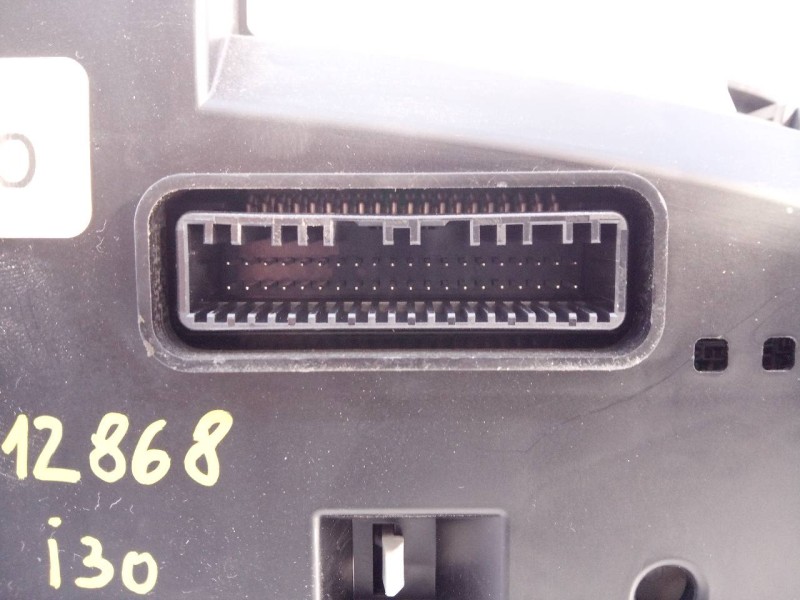 Recambio de cuadro instrumentos para hyundai i30 (gd) trend referencia OEM IAM 94004A6050 1100304280 E3-A3-33-4