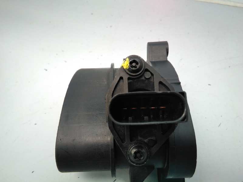Recambio de caudalimetro para bmw serie 5 touring (e39) referencia OEM IAM 0928400527  E3-A2-31-1