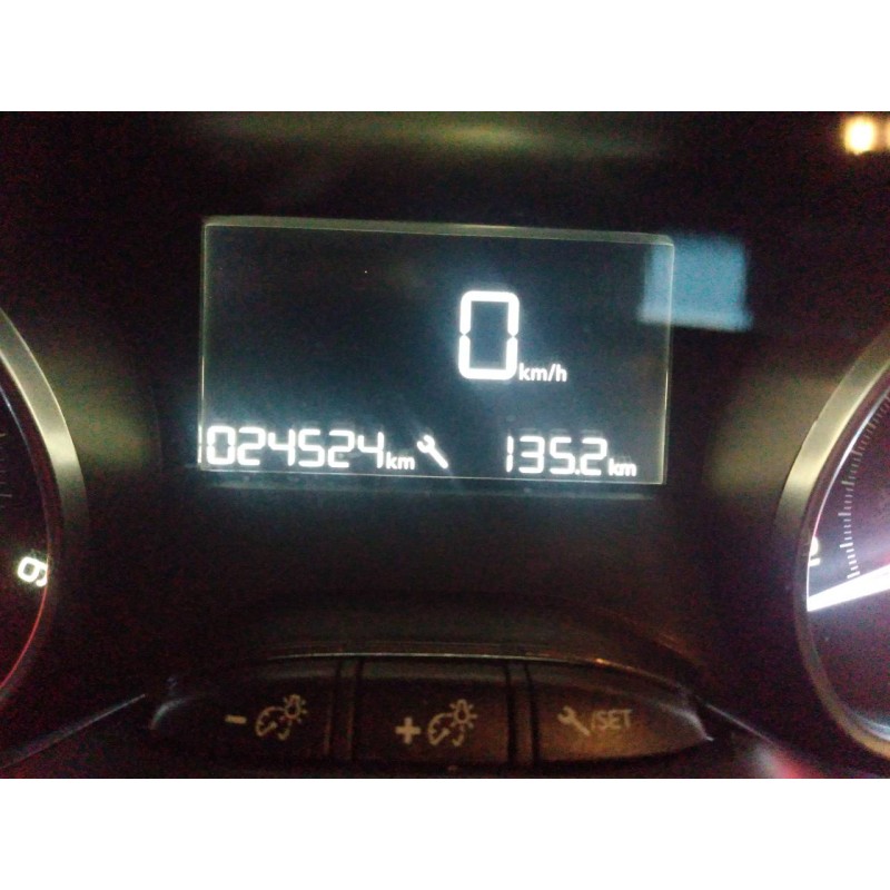 Recambio de cuadro instrumentos para peugeot 208 active referencia OEM IAM 9825986680  E3-B2-37-4