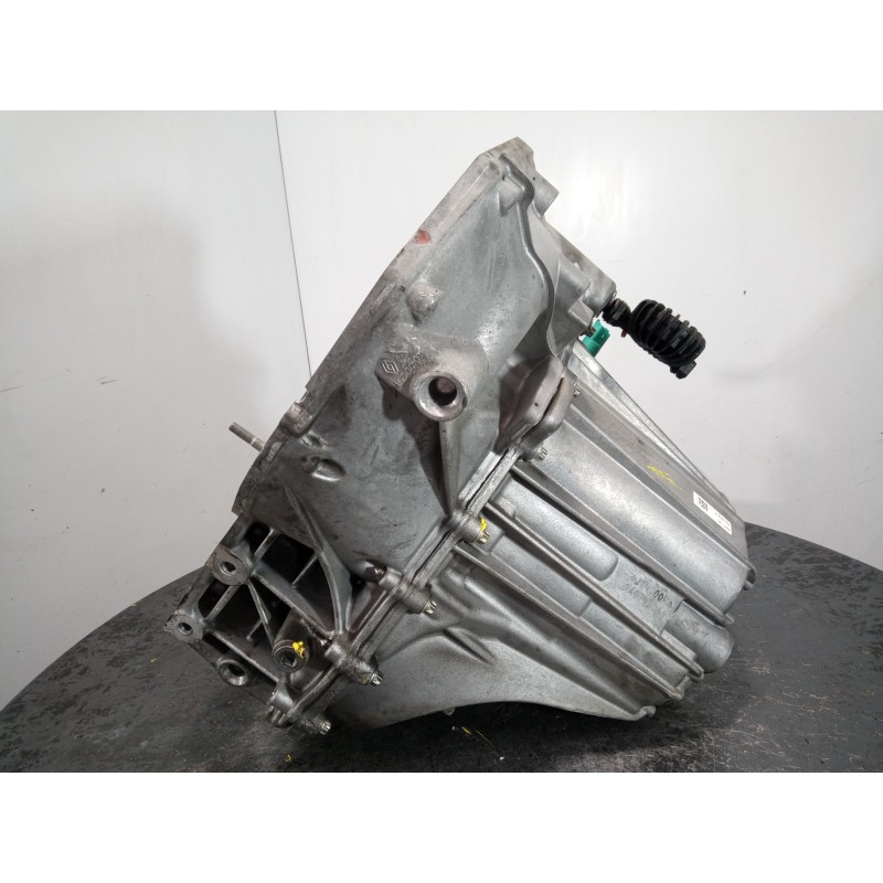 Recambio de caja cambios para dacia sandero iii stepaway referencia OEM IAM JT4004  M1-B3-112