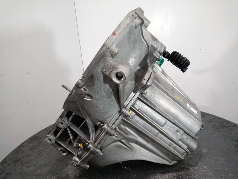 Recambio de caja cambios para dacia sandero iii stepaway referencia OEM IAM JT4004  M1-B3-112