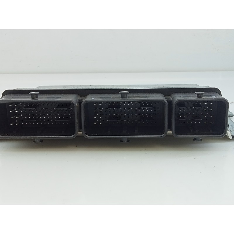 Recambio de centralita motor uce para dacia sandero iii stepaway referencia OEM IAM 237104638S 237104639S E2-A1-39-7